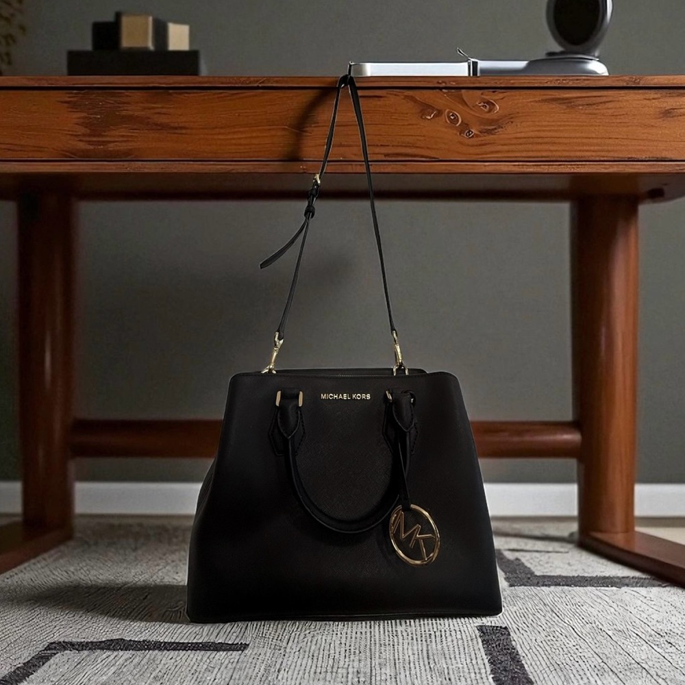 Michael Kors Black Handbag - Picture 6 of 16